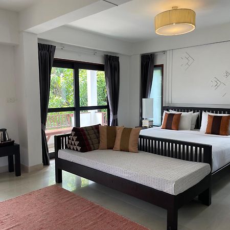 Yindee Stylish Guesthouse Chiang Mai Bagian luar foto