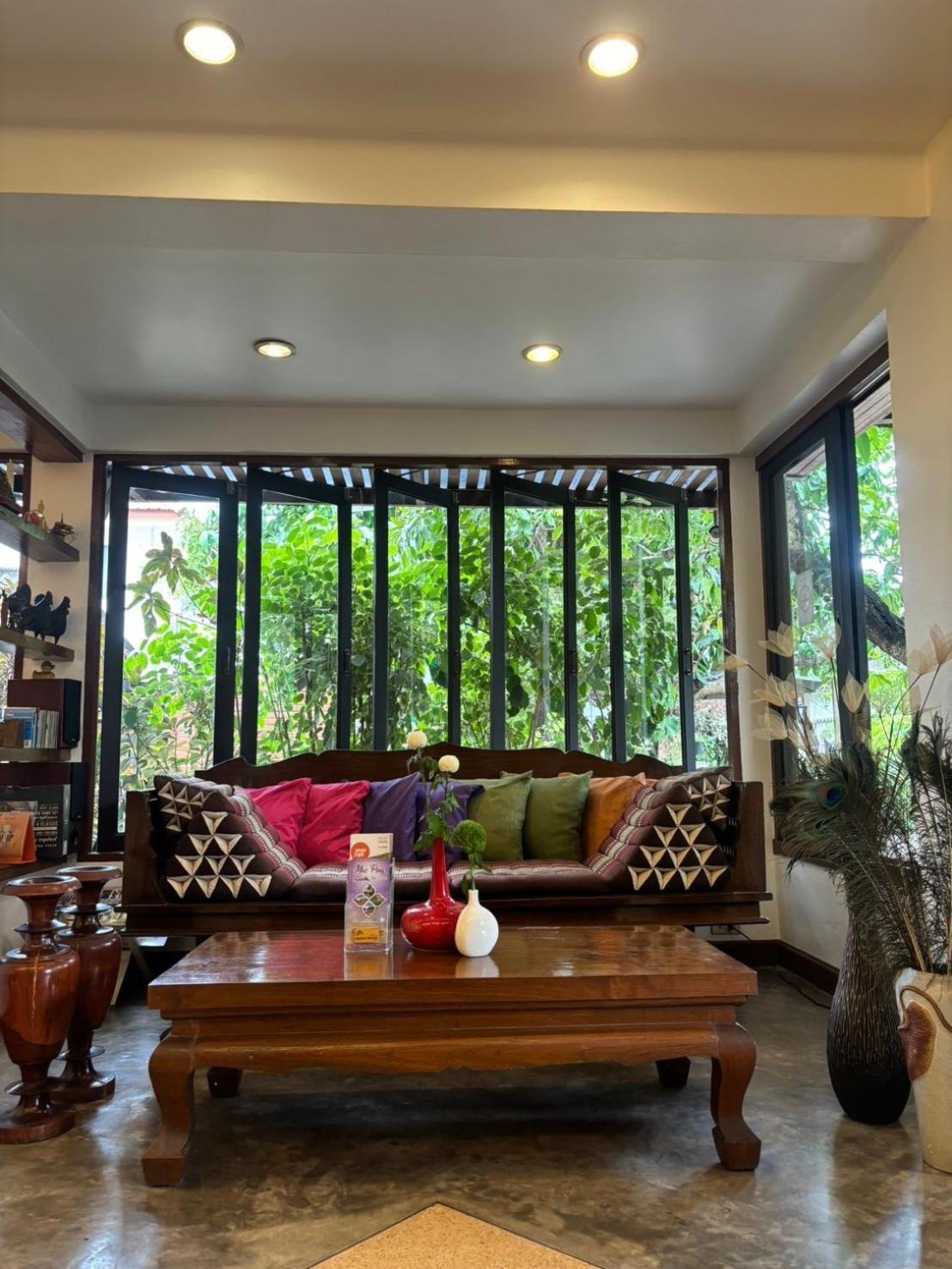 Yindee Stylish Guesthouse Chiang Mai Bagian luar foto