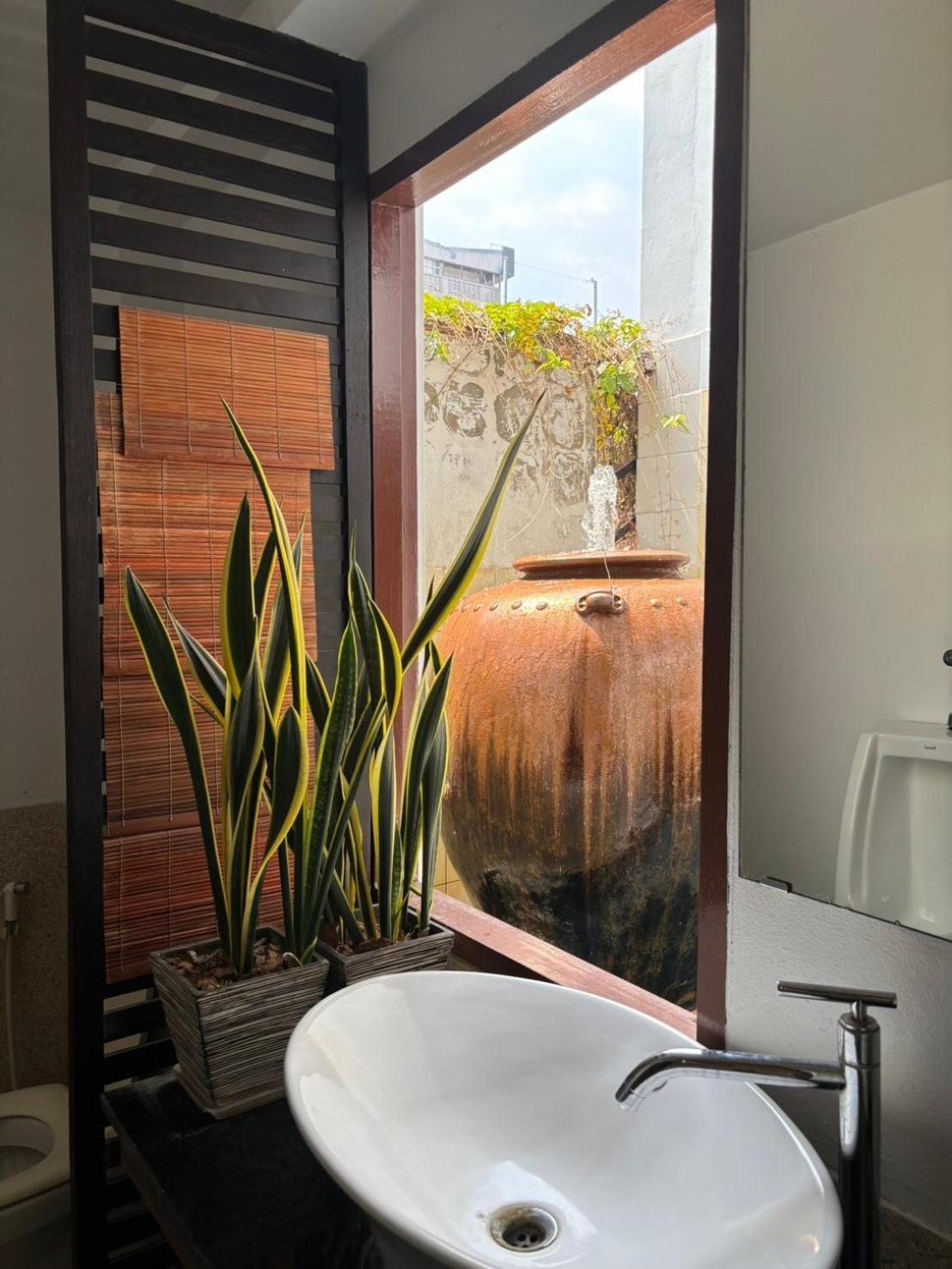 Yindee Stylish Guesthouse Chiang Mai Bagian luar foto