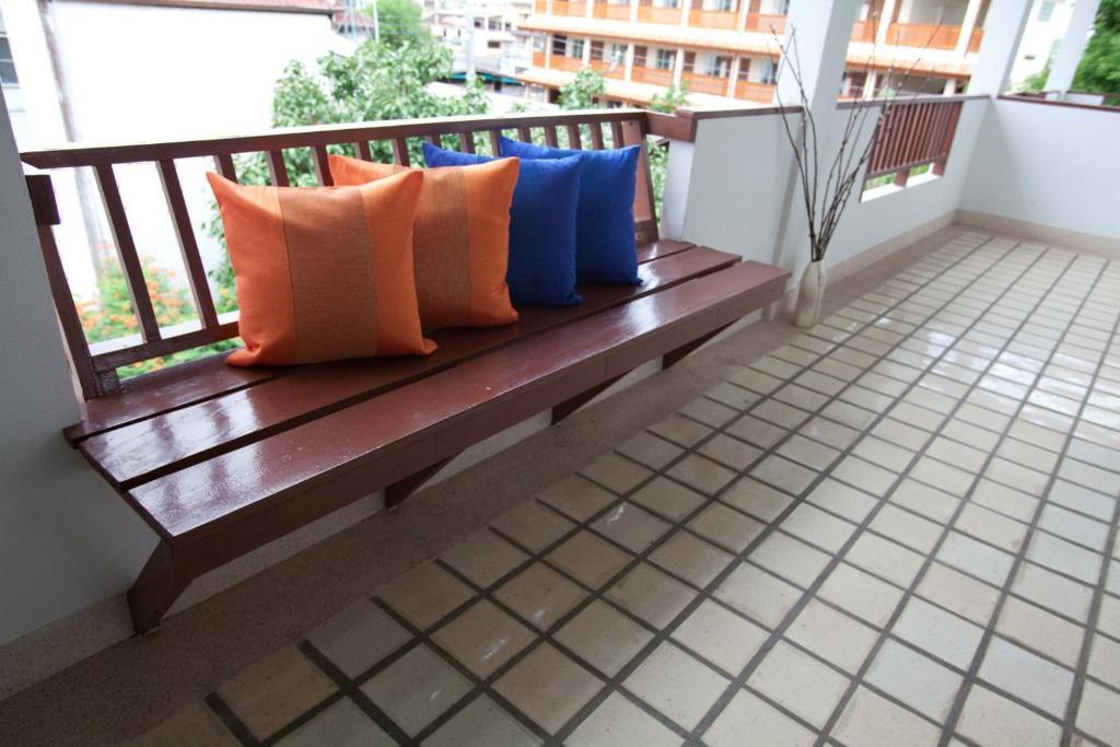 Yindee Stylish Guesthouse Chiang Mai Bagian luar foto