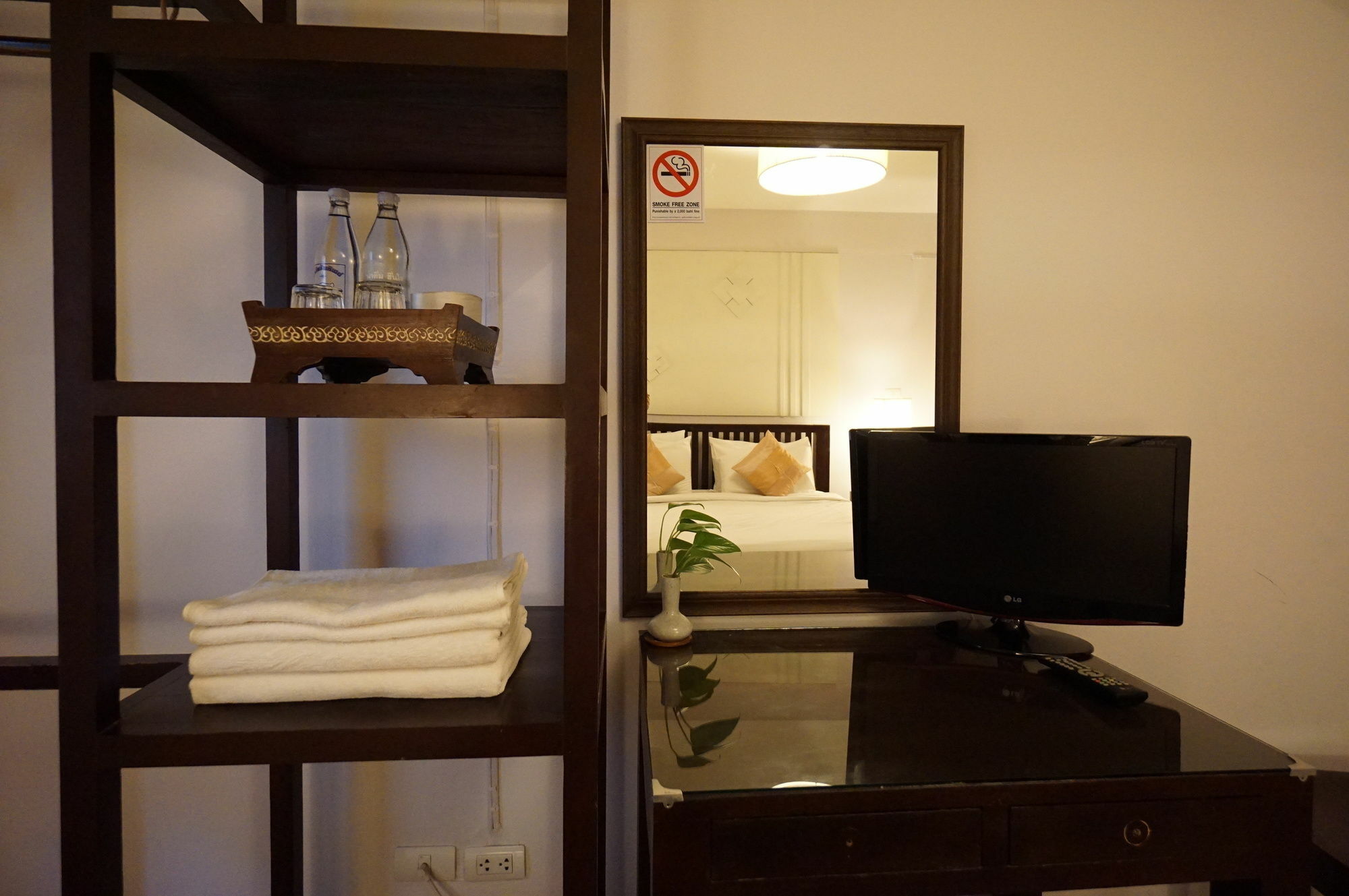 Yindee Stylish Guesthouse Chiang Mai Bagian luar foto